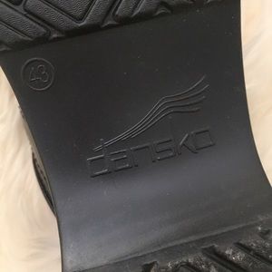 Dansko Shoes - Dansko Professional Clog | Like New | Unisex Black Dansko Shoes - Dansko Professional Clog | Like New | Unisex Black