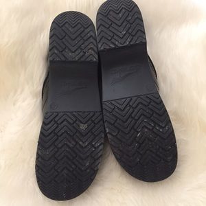 Dansko Shoes - Dansko Professional Clog | Like New | Unisex Black Dansko Shoes - Dansko Professional Clog | Like New | Unisex Black