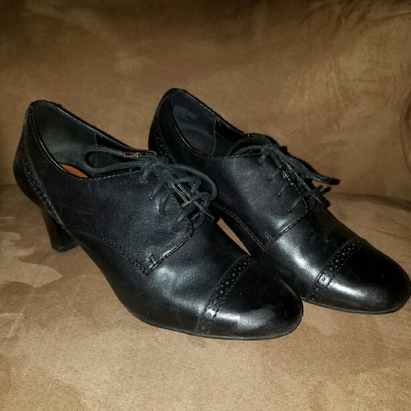 Etienne Aigner Shoes - Etienne Aigner heeled Oxford