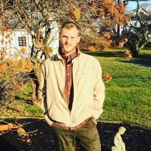 Meet your Posher, Avery