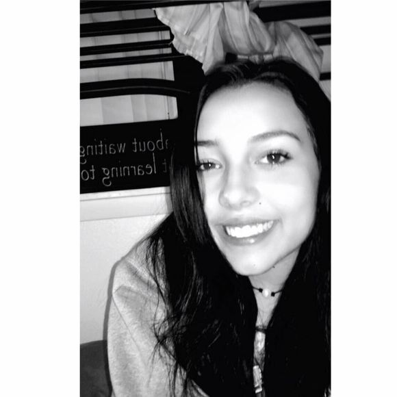 Meet your Posher, Gabriel - Picture 1 of 1