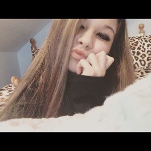 Meet your Posher, Bella