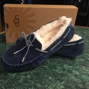 🎁🔥NEW🔥🎁UGG Dakota Swirl Slippers size 7