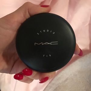 MAC studio fix powder
