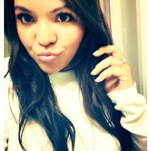 Meet your Posher, Monica