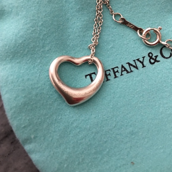 Tiffany and co small open heart pendant - Picture 2 of 8
