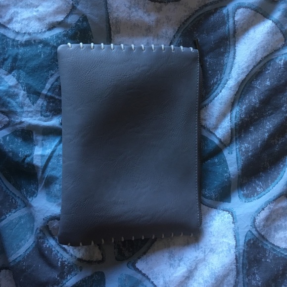 Make up bag - Picture 1 of 3