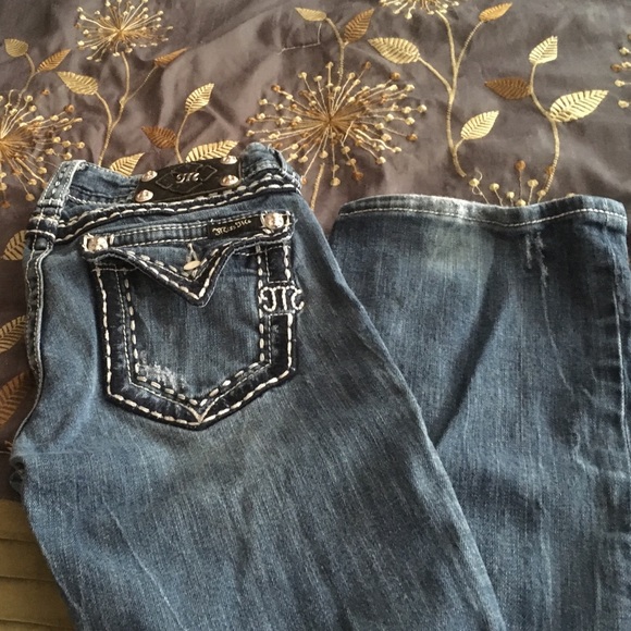 Size 28 miss me jeans