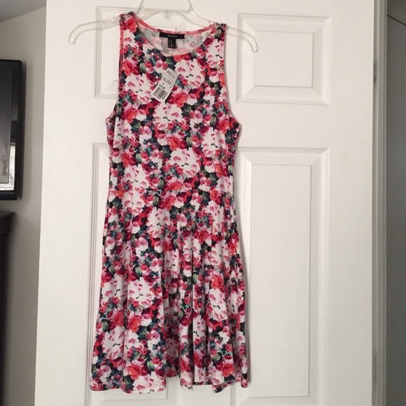 NWT forever 21 floral skater dress