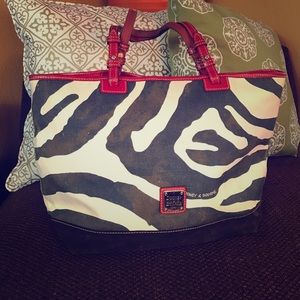 Dooney & Bourke shoulder bag