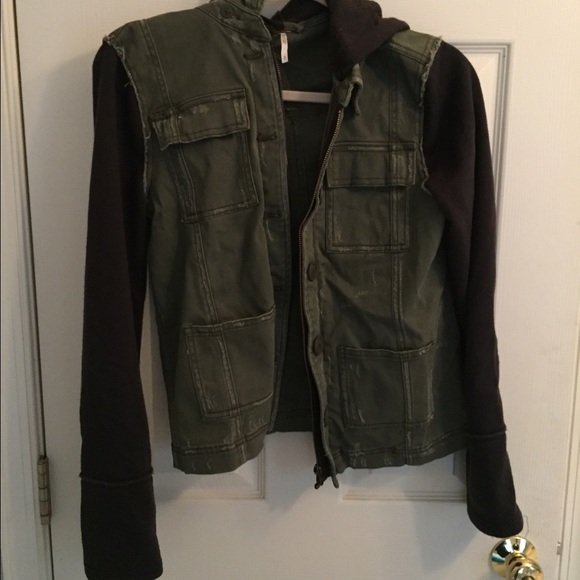 SALE!! FREE PEOPLE Distressed army/sweatshirt