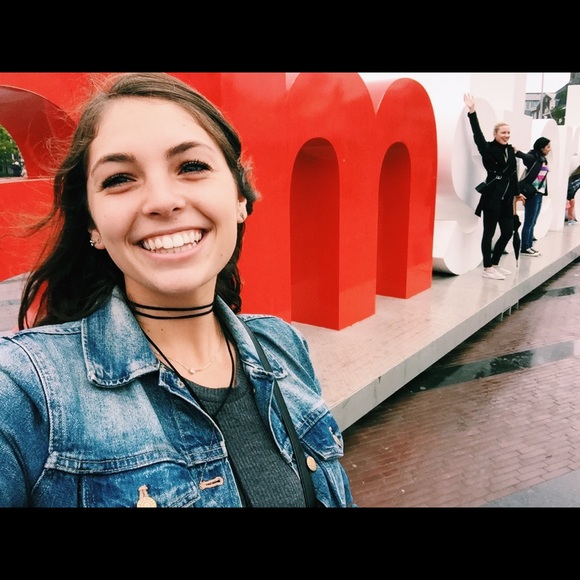 Meet your Posher, Anne