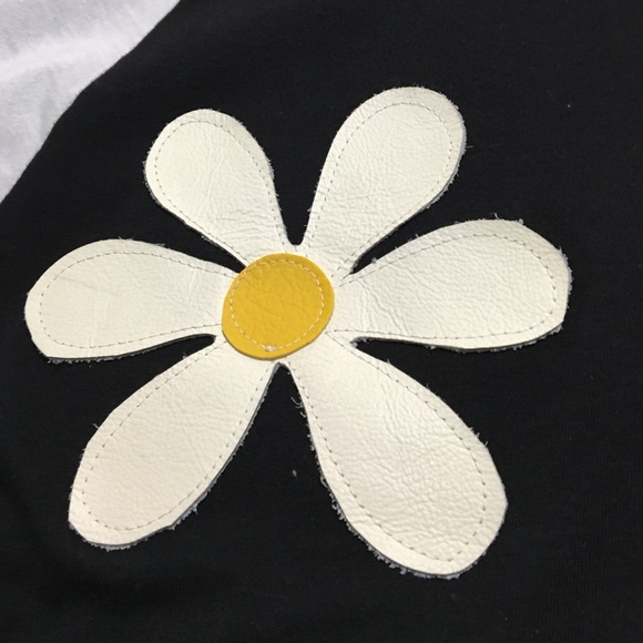 Funky baseball tee with leather appliqués - Picture 2 of 2