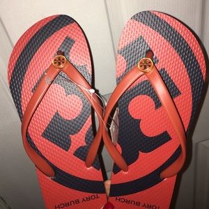 Tory burch flip flops size 6