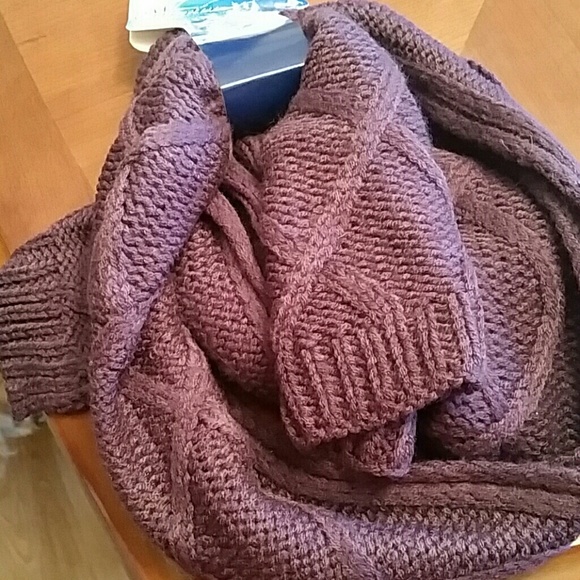 Womens scarf