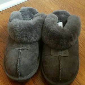 Authentic grey ugg slippers