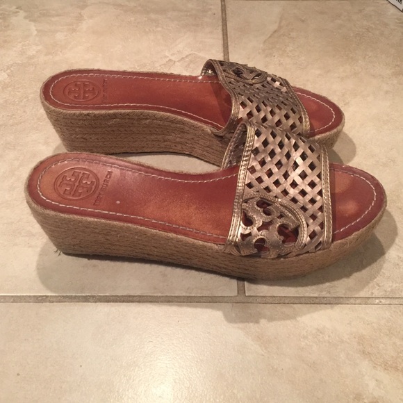 Tory Burch 2015 gold espadrille slides - Picture 1 of 3