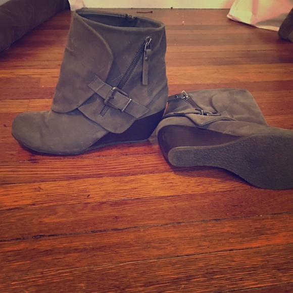 Gray suede wedge booties (size 8)