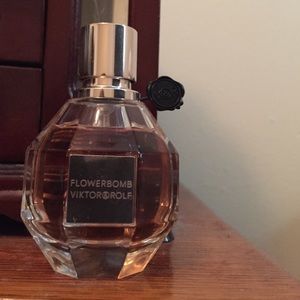 1.7 fl oz of Flowerbomb perfume by Viktor & Rolf!