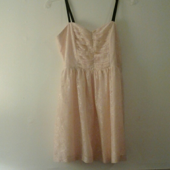 Forever 21 Lace pink dress