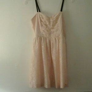 Forever 21 Lace pink dress