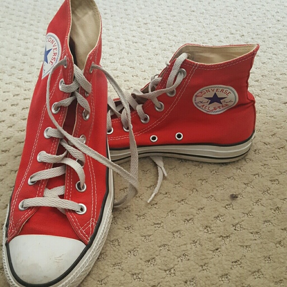 Red Hightop converse