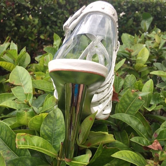 New Via Spiga White Strappy studded heels - Picture 2 of 4