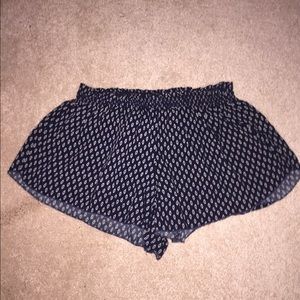 Brandy Melville shorts (new!!)