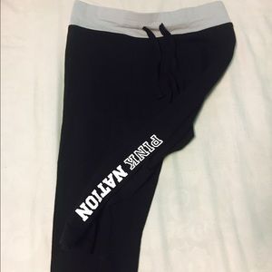 Victoriasecret / Pink. Yoga Capris.