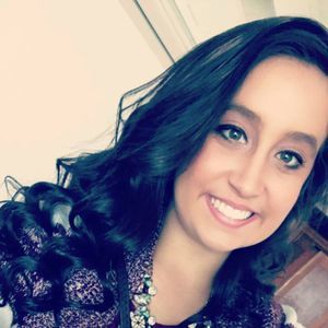 Meet your Posher, Chloe