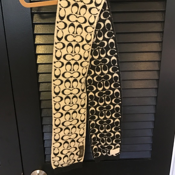 Reversible Coach scarf - Picture 2 of 2