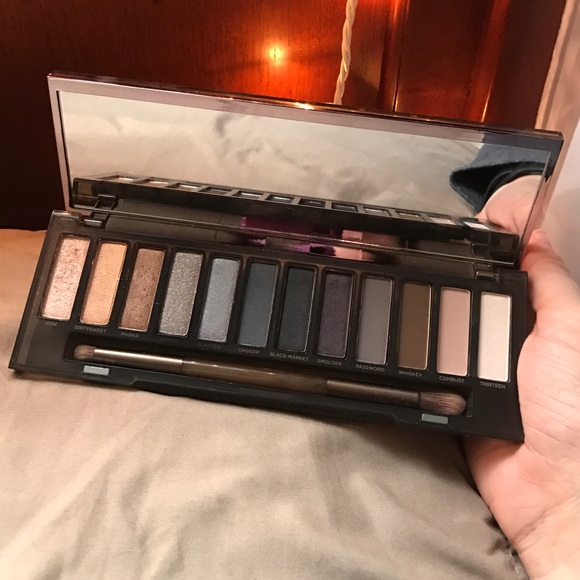 ❌SOLD❌Naked smokey palette - Picture 1 of 3