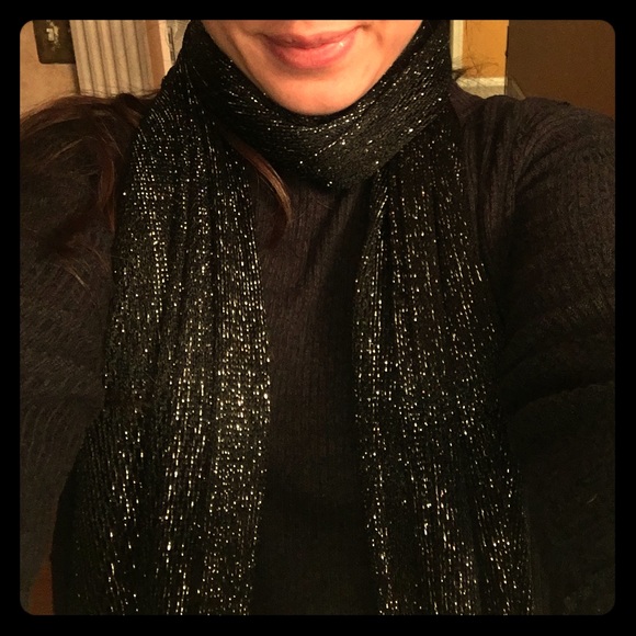 SPARKLY ✨long black scarf🖤NWOT