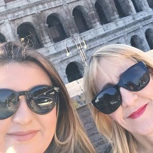 Meet your Posher, Linda