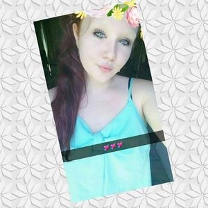 Meet your Posher, Cassandra