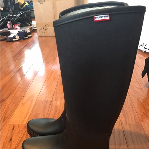 Hunter boots - like new