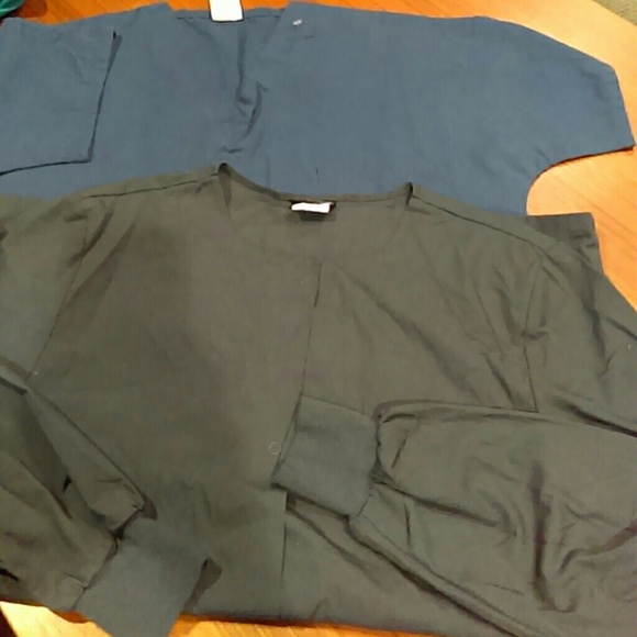 Lot of 2 nursing scrubs tops Size Small