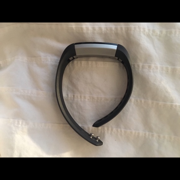 Fitbit Alta - Picture 3 of 4