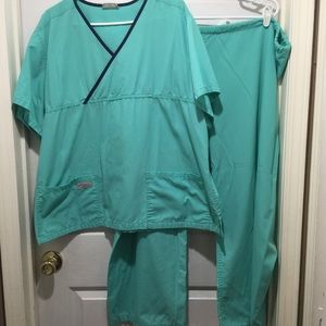 Bundle of scrub urbane scrub sets