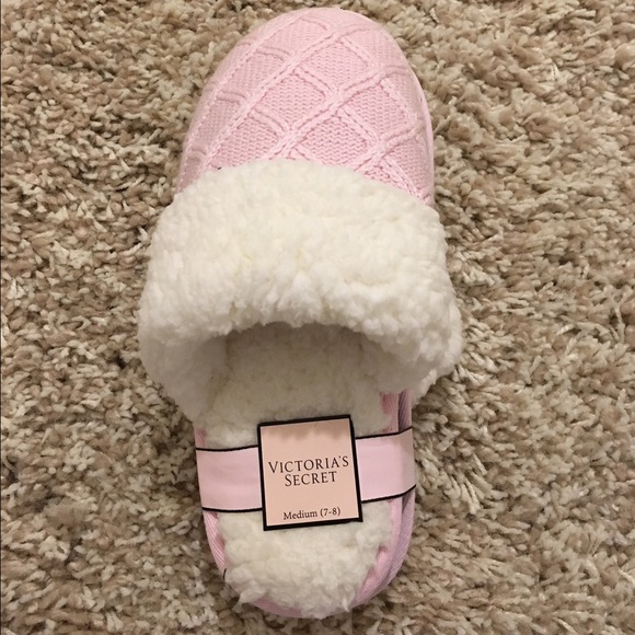 Victoria's secret slippers size 7-8 NWT