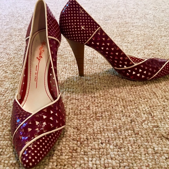 Crimson Miss Sixty Retro Pointed Toe Pumps