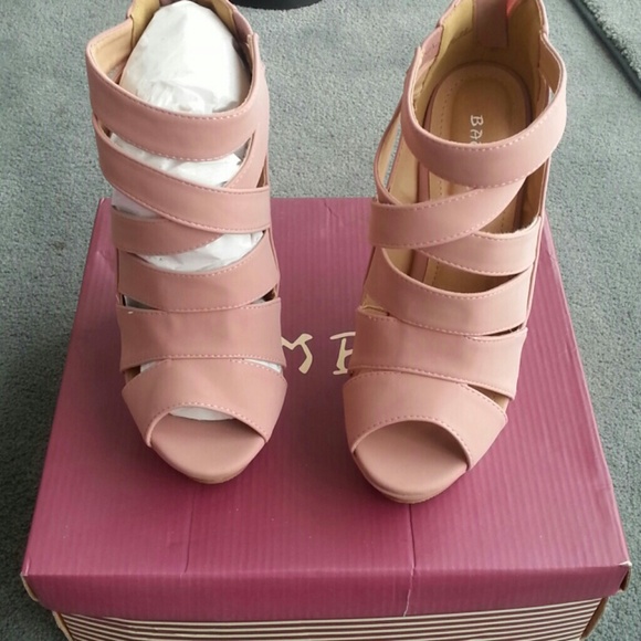 Bamboo rose wedges