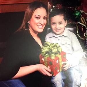 Meet your Posher, Phia