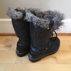 Black Sorel Boots