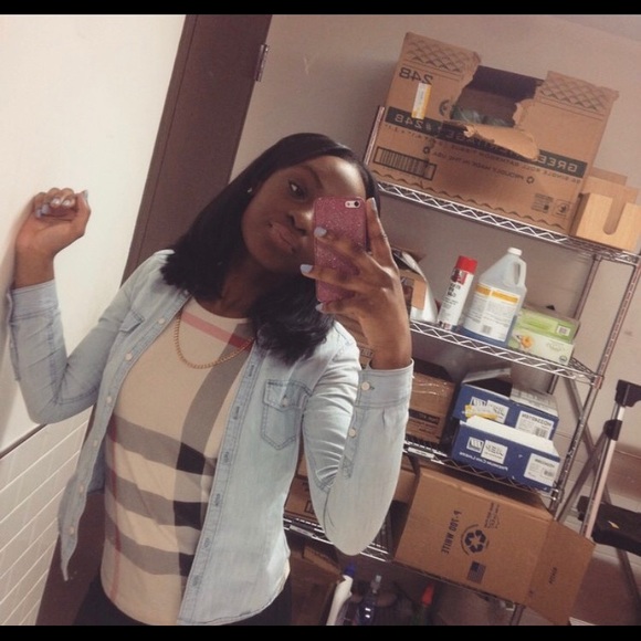 🔥BURBERRY Brit Stretch Tee🔥