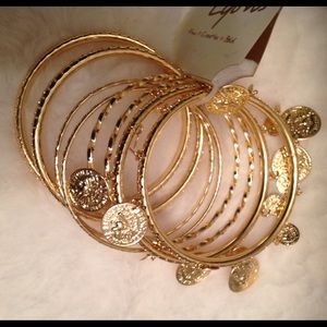 🌹Gold Bohemian Fashion Charm Bracelet.