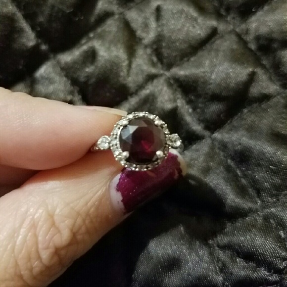 Dark red garnet sterling silver ring. Very Pretty!