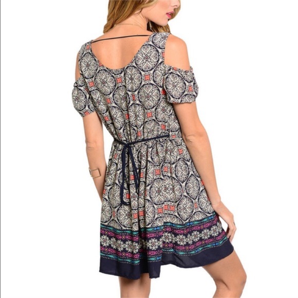 SALE || COLD SHOULDER || Spring ready dress - Picture 5 of 6