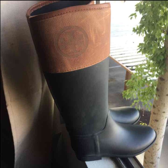 Tory burch