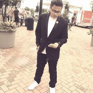 Meet your Posher, Emmanuel angelo